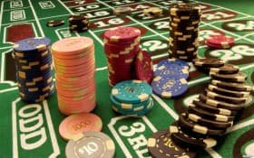 ekor main unified platform showing live dealer tables and mobile interface
